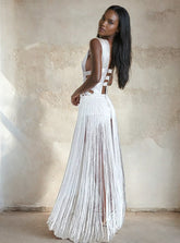 Weißes Maxikleid mit Quasten